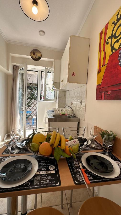 Patras Centre Apartment ภายนอก รูปภาพ